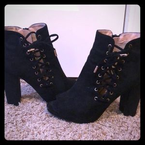 Black 4inch Heels, ONLY WORN ONCE